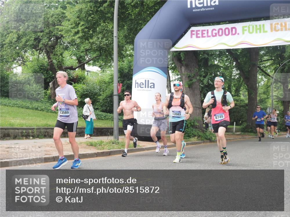 29.06.2025 - hella hamburg halbmarathon KatJ http://msf.ph/oto/8515872 29.06.2025 10:47:07 Zwischen KM18-KM19 2167, 3169, 3698, 5272, 5347, 8749 meine-sportfotos.de
