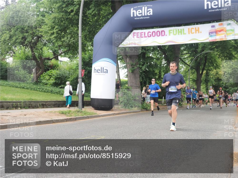 29.06.2025 - hella hamburg halbmarathon KatJ http://msf.ph/oto/8515929 29.06.2025 10:47:09 Zwischen KM18-KM19 2167, 5272, 8749 meine-sportfotos.de