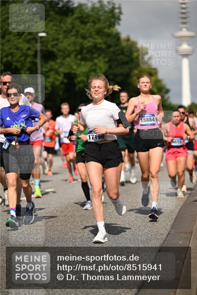 29.06.2025 - hella hamburg halbmarathon Dr. Thomas Lammeyer http://msf.ph/oto/8515941 29.06.2025 10:03:09 Kennedybrücke 1190, 1366, 1485, 1506, 1715, 1719, 1972, 2630, 2741, 2911, 3037, 3715, 4467, 4839, 5391, 5457, 5458, 5465, 5492, 5866, 6390, 6399, 6416, 6585, 7129, 7130, 7395, 7833, 7864, 8154, 8322, 8509, 8772, 8798, 9142, 9655, 9884, 9922, 10266, 10488, 11041, 11068 meine-sportfotos.de