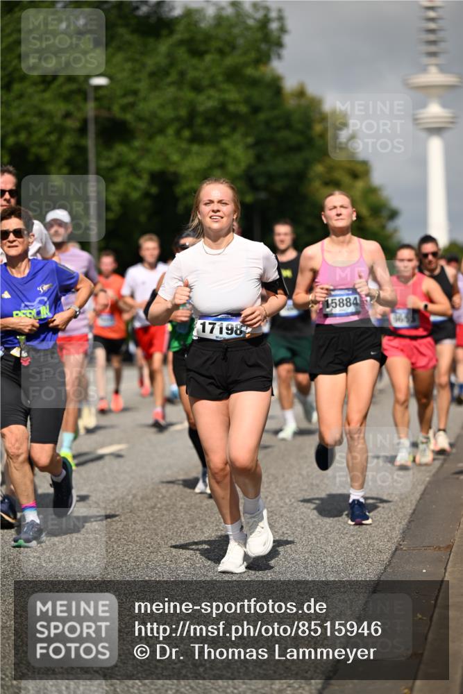 29.06.2025 - hella hamburg halbmarathon Dr. Thomas Lammeyer http://msf.ph/oto/8515946 29.06.2025 10:03:09 Kennedybrücke 1190, 1366, 1485, 1506, 1715, 1719, 1972, 2630, 2741, 2911, 3037, 3715, 4467, 4839, 5391, 5457, 5458, 5465, 5492, 5866, 6390, 6399, 6416, 6585, 7129, 7130, 7395, 7833, 7864, 8154, 8322, 8509, 8772, 8798, 9142, 9655, 9884, 9922, 10266, 10488, 11041, 11068 meine-sportfotos.de
