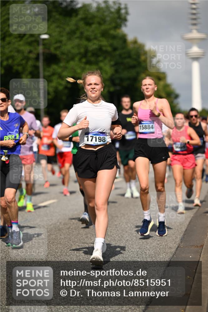 29.06.2025 - hella hamburg halbmarathon Dr. Thomas Lammeyer http://msf.ph/oto/8515951 29.06.2025 10:03:09 Kennedybrücke 1190, 1366, 1485, 1506, 1715, 1719, 1972, 2630, 2741, 2911, 3037, 3715, 4467, 4839, 5391, 5457, 5458, 5465, 5492, 5866, 6390, 6399, 6416, 6585, 7129, 7130, 7395, 7833, 7864, 8154, 8322, 8509, 8772, 8798, 9142, 9655, 9884, 9922, 10266, 10488, 11041, 11068 meine-sportfotos.de
