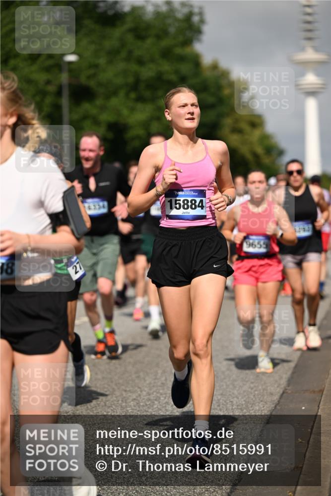 29.06.2025 - hella hamburg halbmarathon Dr. Thomas Lammeyer http://msf.ph/oto/8515991 29.06.2025 10:03:10 Kennedybrücke 1366, 1485, 1506, 1715, 1719, 1972, 2630, 2741, 2911, 3715, 4120, 4467, 4839, 5391, 5457, 5458, 5465, 5492, 5866, 6390, 6399, 6416, 6585, 7129, 7130, 7395, 7833, 7864, 8154, 8322, 8509, 8652, 8772, 8798, 9142, 9655, 9884, 9922, 10266, 10488, 11041, 11068 meine-sportfotos.de
