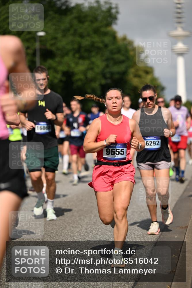 29.06.2025 - hella hamburg halbmarathon Dr. Thomas Lammeyer http://msf.ph/oto/8516042 29.06.2025 10:03:12 Kennedybrücke 1366, 1506, 1715, 1719, 1972, 2630, 2741, 2911, 4120, 4467, 4839, 5391, 5457, 5458, 5465, 5492, 5866, 6390, 6399, 6416, 6585, 7129, 7130, 7395, 7833, 7864, 8154, 8509, 8542, 8652, 8772, 8798, 9142, 9655, 9884, 9903, 9922, 10266, 10488, 10519, 11041, 11068 meine-sportfotos.de