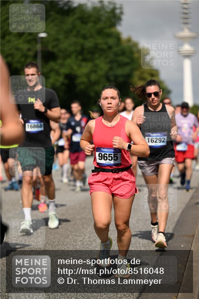 29.06.2025 - hella hamburg halbmarathon Dr. Thomas Lammeyer http://msf.ph/oto/8516048 29.06.2025 10:03:12 Kennedybrücke 1366, 1506, 1715, 1719, 1972, 2630, 2741, 2911, 4120, 4467, 4839, 5391, 5457, 5458, 5465, 5492, 5866, 6390, 6399, 6416, 6585, 7129, 7130, 7395, 7833, 7864, 8154, 8509, 8542, 8652, 8772, 8798, 9142, 9655, 9884, 9903, 9922, 10266, 10488, 10519, 11041, 11068 meine-sportfotos.de