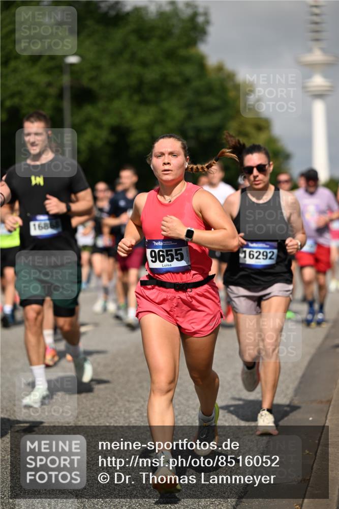 29.06.2025 - hella hamburg halbmarathon Dr. Thomas Lammeyer http://msf.ph/oto/8516052 29.06.2025 10:03:12 Kennedybrücke 1366, 1506, 1715, 1719, 1972, 2630, 2741, 2911, 4120, 4467, 4839, 5391, 5457, 5458, 5465, 5492, 5866, 6390, 6399, 6416, 6585, 7129, 7130, 7395, 7833, 7864, 8154, 8509, 8542, 8652, 8772, 8798, 9142, 9655, 9884, 9903, 9922, 10266, 10488, 10519, 11041, 11068 meine-sportfotos.de