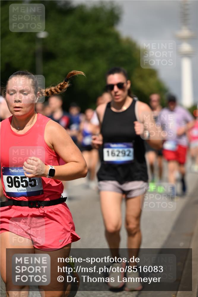 29.06.2025 - hella hamburg halbmarathon Dr. Thomas Lammeyer http://msf.ph/oto/8516083 29.06.2025 10:03:13 Kennedybrücke 1366, 1506, 1715, 1719, 1914, 1972, 2630, 2741, 2911, 4120, 4426, 4467, 4839, 5391, 5457, 5458, 5465, 5492, 5866, 6390, 6399, 6416, 6585, 7129, 7130, 7395, 7833, 7864, 8154, 8509, 8542, 8652, 8772, 9142, 9655, 9884, 9903, 9922, 10266, 10488, 10519, 11041, 11068 meine-sportfotos.de