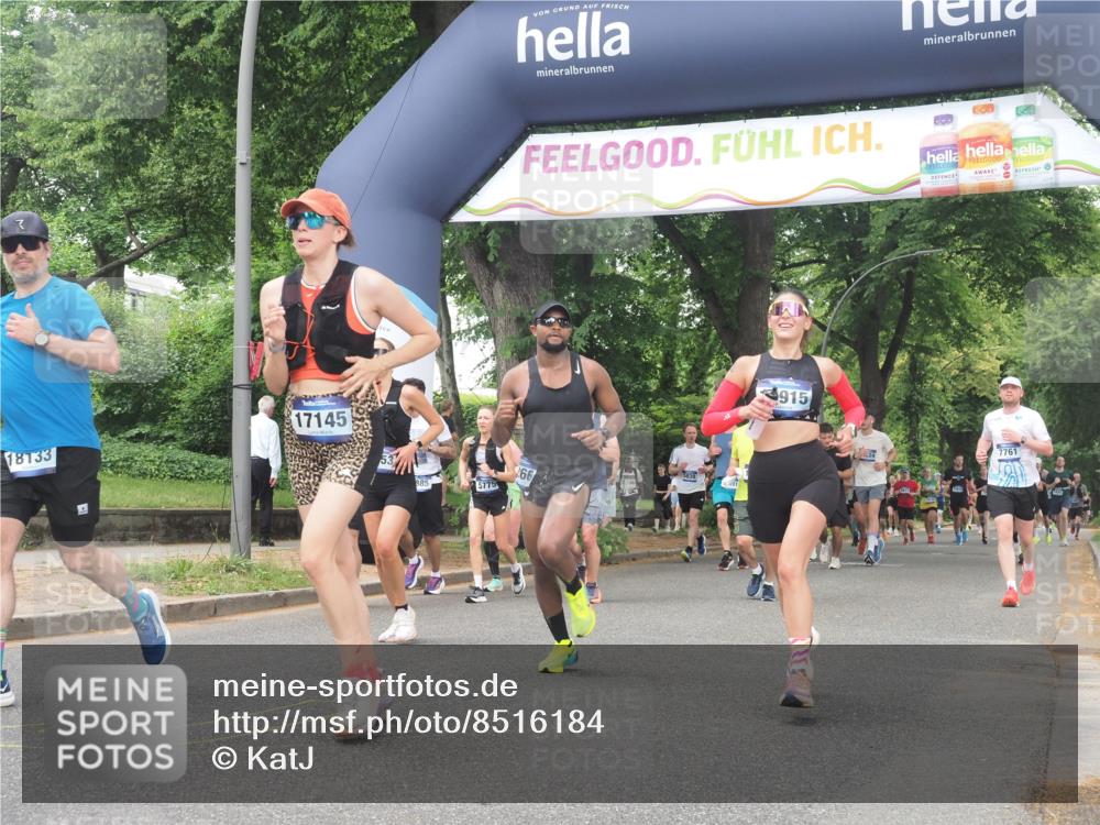 29.06.2025 - hella hamburg halbmarathon KatJ http://msf.ph/oto/8516184 29.06.2025 10:47:17 Zwischen KM18-KM19 5775, 5885, 6309, 7761, 8003 meine-sportfotos.de