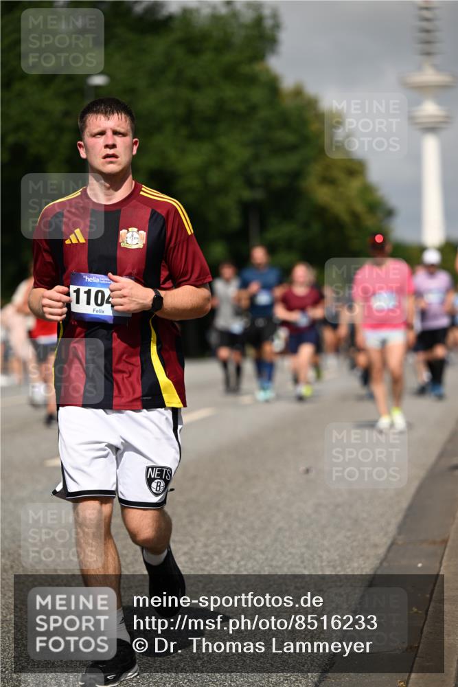 29.06.2025 - hella hamburg halbmarathon Dr. Thomas Lammeyer http://msf.ph/oto/8516233 29.06.2025 10:03:18 Kennedybrücke 1319, 1366, 1506, 1595, 1715, 1719, 1914, 2282, 2391, 2630, 2741, 2911, 4120, 4426, 4467, 4837, 4839, 5277, 5299, 5391, 5457, 5458, 5465, 5866, 6416, 7033, 7037, 7129, 7130, 7395, 7833, 8509, 8542, 8652, 8929, 9142, 9655, 9884, 9903, 9922, 10020, 10266, 10518, 10519, 11039, 11041, 11068 meine-sportfotos.de