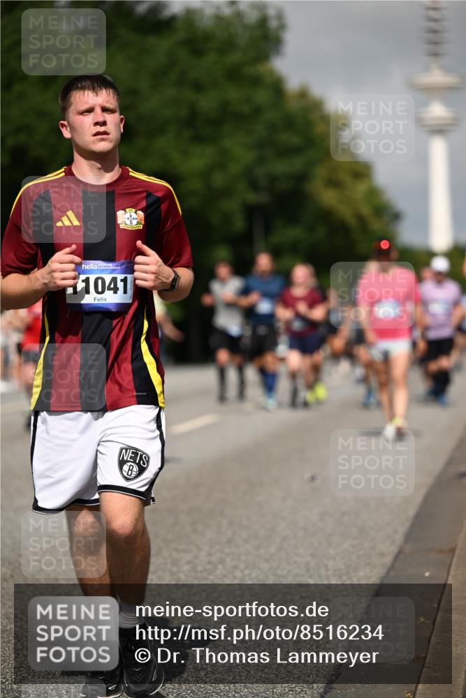 29.06.2025 - hella hamburg halbmarathon Dr. Thomas Lammeyer http://msf.ph/oto/8516234 29.06.2025 10:03:18 Kennedybrücke 1319, 1366, 1506, 1595, 1715, 1719, 1914, 2282, 2391, 2630, 2741, 2911, 4120, 4426, 4467, 4837, 4839, 5277, 5299, 5391, 5457, 5458, 5465, 5866, 6416, 7033, 7037, 7129, 7130, 7395, 7833, 8509, 8542, 8652, 8929, 9142, 9655, 9884, 9903, 9922, 10020, 10266, 10518, 10519, 11039, 11041, 11068 meine-sportfotos.de