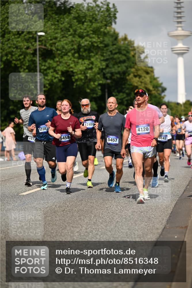 29.06.2025 - hella hamburg halbmarathon Dr. Thomas Lammeyer http://msf.ph/oto/8516348 29.06.2025 10:03:22 Kennedybrücke 1319, 1366, 1506, 1595, 1715, 1719, 1914, 2282, 2364, 2391, 2432, 2630, 2741, 2911, 3668, 4120, 4426, 4467, 4837, 5277, 5299, 5391, 5457, 5458, 5465, 5866, 6416, 7033, 7037, 7129, 7130, 7395, 7833, 8509, 8542, 8652, 8929, 9142, 9488, 9655, 9903, 9907, 9922, 9984, 10020, 10518, 10519, 11039, 11041, 11068 meine-sportfotos.de