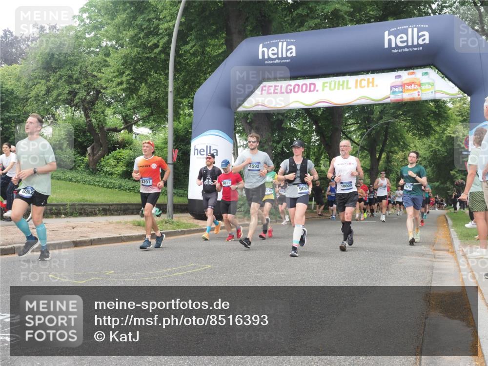 29.06.2025 - hella hamburg halbmarathon KatJ http://msf.ph/oto/8516393 29.06.2025 10:47:26 Zwischen KM18-KM19 1420, 2391, 2978, 5839, 6201, 7759, 8290, 8662 meine-sportfotos.de