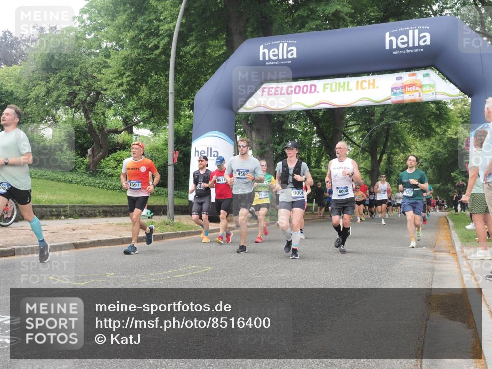 29.06.2025 - hella hamburg halbmarathon KatJ http://msf.ph/oto/8516400 29.06.2025 10:47:27 Zwischen KM18-KM19 1420, 2391, 2978, 4592, 5839, 6201, 7759, 8191, 8662 meine-sportfotos.de