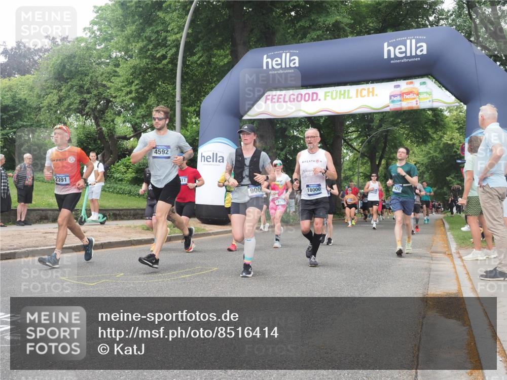 29.06.2025 - hella hamburg halbmarathon KatJ http://msf.ph/oto/8516414 29.06.2025 10:47:27 Zwischen KM18-KM19 1420, 2391, 2978, 4592, 5839, 6201, 7759, 8191, 8662 meine-sportfotos.de
