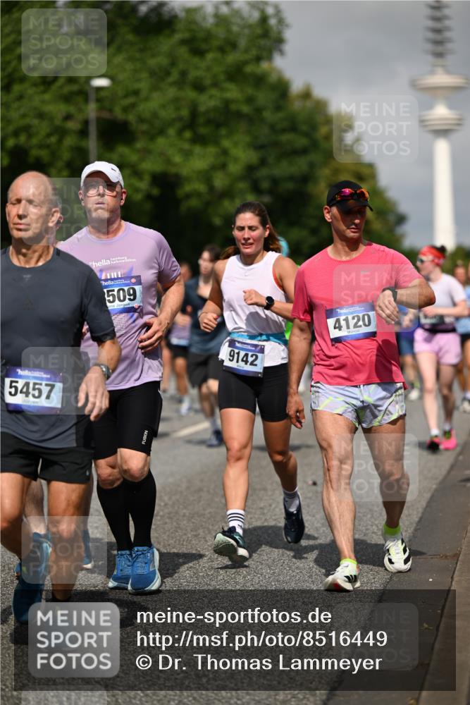 29.06.2025 - hella hamburg halbmarathon Dr. Thomas Lammeyer http://msf.ph/oto/8516449 29.06.2025 10:03:25 Kennedybrücke 1319, 1366, 1506, 1595, 1715, 1719, 1914, 2282, 2364, 2391, 2432, 2630, 3668, 3836, 4120, 4426, 4467, 4837, 5277, 5299, 5457, 5458, 5465, 5866, 6416, 7033, 7037, 7129, 7130, 7395, 7547, 7833, 8509, 8542, 8652, 8929, 9142, 9488, 9903, 9907, 9922, 9984, 10020, 10518, 10519, 11039, 11041 meine-sportfotos.de