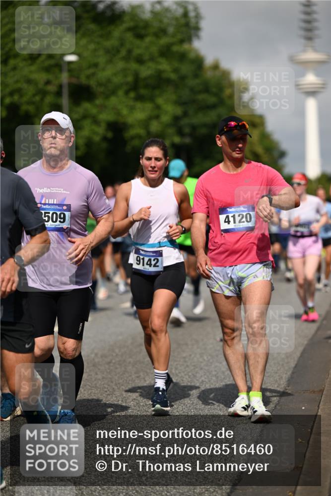 29.06.2025 - hella hamburg halbmarathon Dr. Thomas Lammeyer http://msf.ph/oto/8516460 29.06.2025 10:03:25 Kennedybrücke 1319, 1366, 1506, 1595, 1715, 1719, 1914, 2282, 2364, 2391, 2432, 2630, 3668, 3836, 4120, 4426, 4467, 4837, 5277, 5299, 5457, 5458, 5465, 5866, 6416, 7033, 7037, 7129, 7130, 7395, 7547, 7833, 8509, 8542, 8652, 8929, 9142, 9488, 9903, 9907, 9922, 9984, 10020, 10518, 10519, 11039, 11041 meine-sportfotos.de