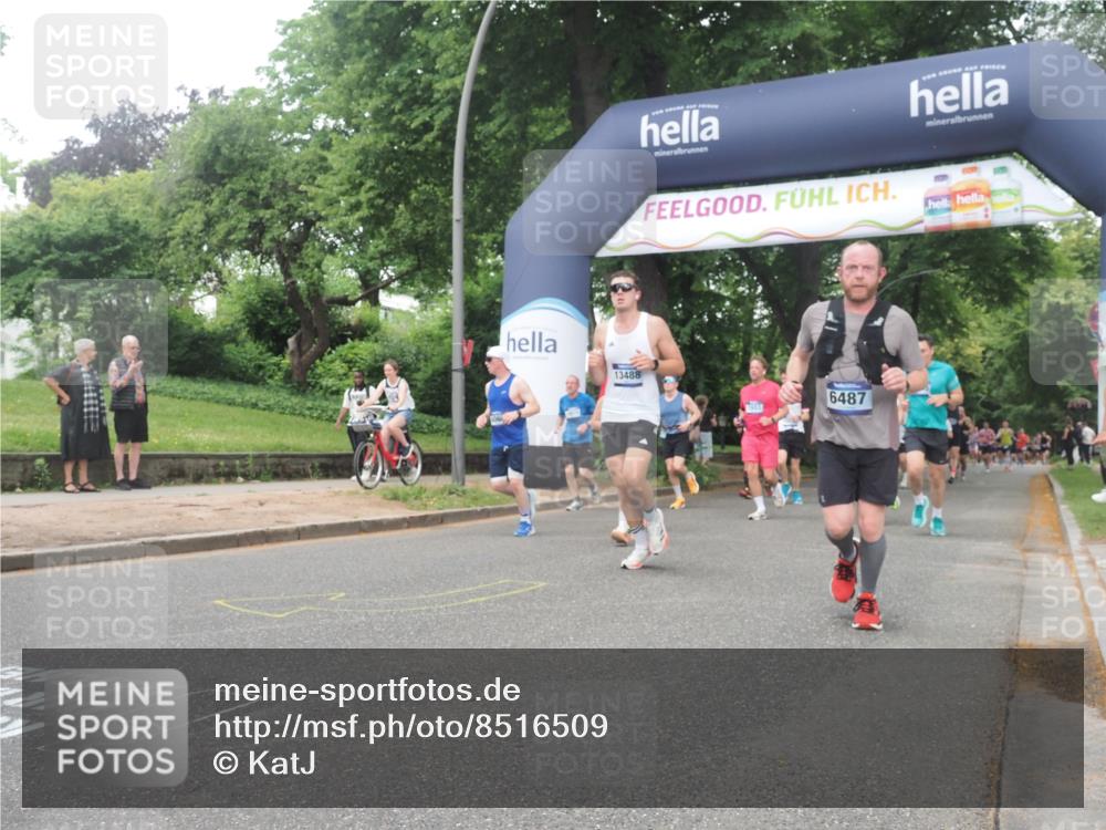 29.06.2025 - hella hamburg halbmarathon KatJ http://msf.ph/oto/8516509 29.06.2025 10:47:31 Zwischen KM18-KM19 1364, 1420, 1653, 2391, 4068, 4592, 6487, 7759, 8191, 8662 meine-sportfotos.de