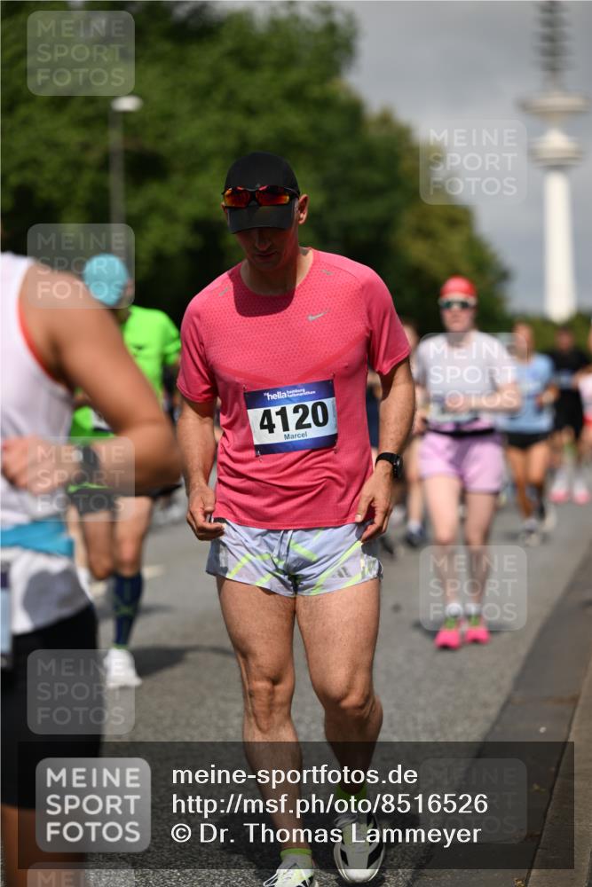 29.06.2025 - hella hamburg halbmarathon Dr. Thomas Lammeyer http://msf.ph/oto/8516526 29.06.2025 10:03:27 Kennedybrücke 1319, 1366, 1506, 1595, 1914, 2282, 2364, 2391, 2432, 2630, 3668, 3836, 4120, 4426, 4467, 4837, 5277, 5299, 5457, 5458, 5465, 5866, 6416, 7033, 7037, 7395, 7547, 7833, 8509, 8542, 8652, 8929, 9142, 9488, 9903, 9907, 9922, 9984, 10020, 10518, 10519, 11039, 11041 meine-sportfotos.de