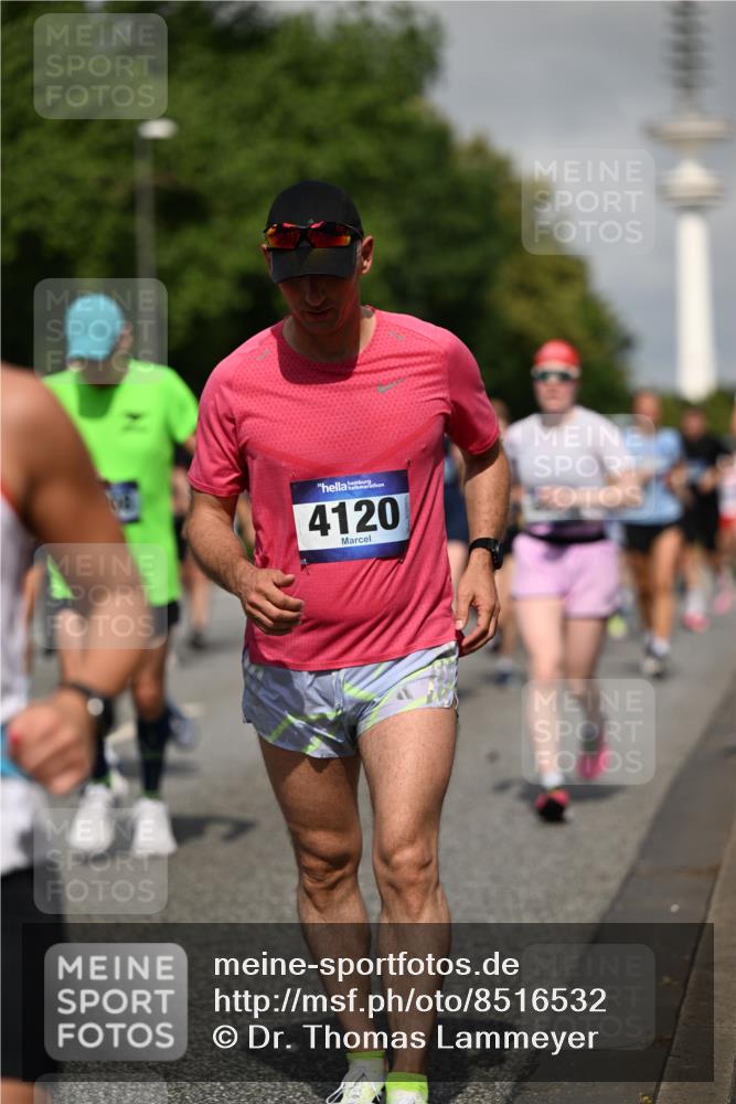 29.06.2025 - hella hamburg halbmarathon Dr. Thomas Lammeyer http://msf.ph/oto/8516532 29.06.2025 10:03:27 Kennedybrücke 1319, 1366, 1506, 1595, 1914, 2282, 2364, 2391, 2432, 2630, 3668, 3836, 4120, 4426, 4467, 4837, 5277, 5299, 5457, 5458, 5465, 5866, 6416, 7033, 7037, 7395, 7547, 7833, 8509, 8542, 8652, 8929, 9142, 9488, 9903, 9907, 9922, 9984, 10020, 10518, 10519, 11039, 11041 meine-sportfotos.de