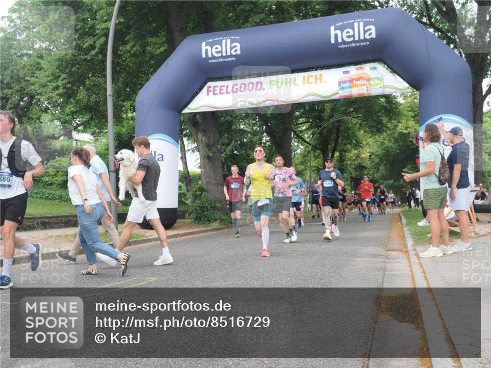 29.06.2025 - hella hamburg halbmarathon KatJ http://msf.ph/oto/8516729 29.06.2025 10:47:41 Zwischen KM18-KM19 1006, 1414, 1453, 2011, 2086, 3097, 6921, 7033 meine-sportfotos.de