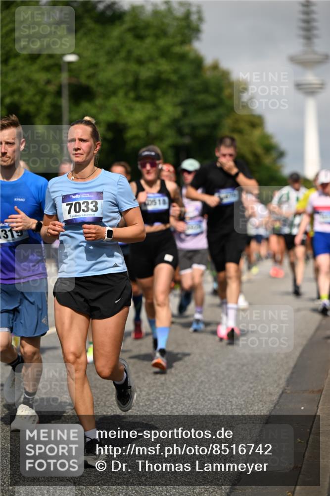 29.06.2025 - hella hamburg halbmarathon Dr. Thomas Lammeyer http://msf.ph/oto/8516742 29.06.2025 10:03:33 Kennedybrücke 1319, 1595, 1642, 1834, 1914, 1955, 2282, 2364, 2391, 2432, 2630, 2910, 3279, 3668, 3836, 4120, 4426, 4837, 5015, 5134, 5277, 5299, 5420, 5457, 5458, 5465, 6587, 7033, 7037, 7547, 7833, 8285, 8330, 8509, 8542, 8652, 8929, 9142, 9488, 9903, 9907, 9984, 10020, 10518, 10519, 11039 meine-sportfotos.de
