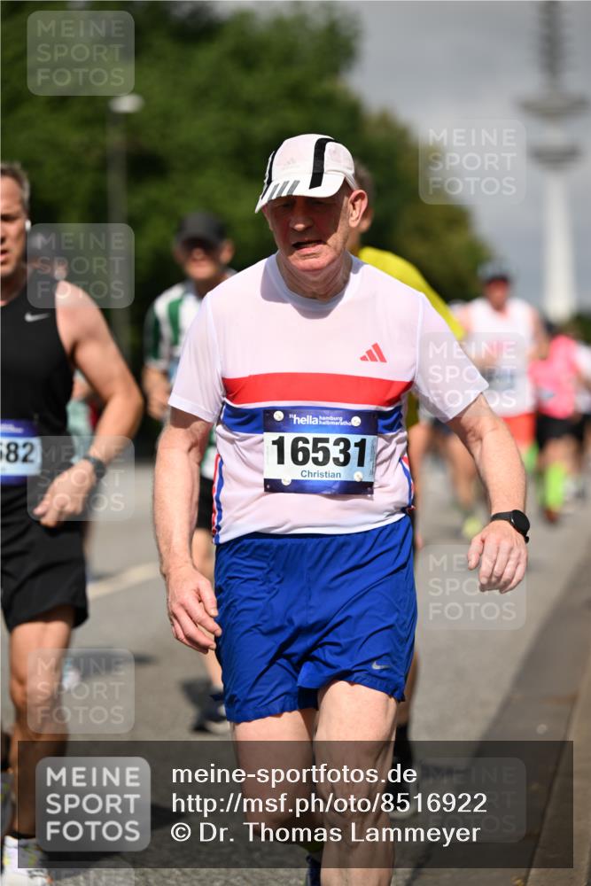 29.06.2025 - hella hamburg halbmarathon Dr. Thomas Lammeyer http://msf.ph/oto/8516922 29.06.2025 10:03:37 Kennedybrücke 1125, 1319, 1595, 1642, 1834, 1914, 1955, 2282, 2364, 2391, 2432, 2676, 2910, 3279, 3668, 3836, 4120, 4426, 4837, 5015, 5134, 5277, 5299, 5420, 5457, 5458, 5465, 6414, 6415, 6587, 7033, 7037, 7547, 8223, 8285, 8330, 8509, 8542, 8652, 8929, 9142, 9488, 9903, 9907, 9984, 10020, 10093, 10518, 10519, 11039 meine-sportfotos.de