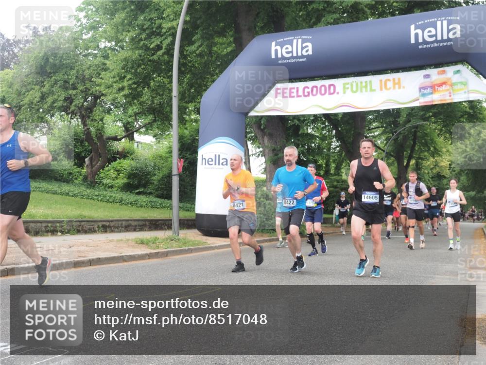 29.06.2025 - hella hamburg halbmarathon KatJ http://msf.ph/oto/8517048 29.06.2025 10:47:50 Zwischen KM18-KM19 1190, 2322, 2323, 8154, 8421, 8422, 8483 meine-sportfotos.de