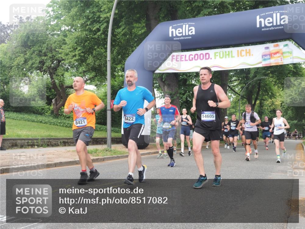 29.06.2025 - hella hamburg halbmarathon KatJ http://msf.ph/oto/8517082 29.06.2025 10:47:51 Zwischen KM18-KM19 1190, 8154, 8421, 8422, 8483 meine-sportfotos.de