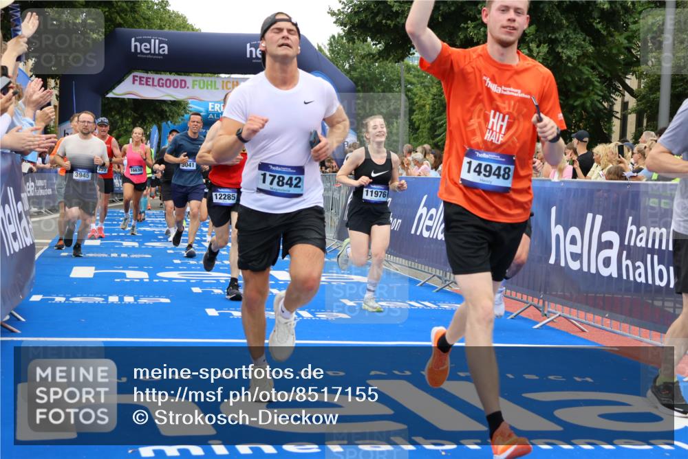 29.06.2025 - hella hamburg halbmarathon Strokosch-Dieckow http://msf.ph/oto/8517155 29.06.2025 10:55:05 Ziel 1549, 1628, 2119, 2448, 2884, 3041, 3652, 3791, 3945, 4249, 4616, 4903, 4938, 5020, 6355, 6433, 8691, 8698, 9060, 9361, 9380, 10191, 10192, 10582, 11333, 11747, 11976, 12248, 12961, 13297, 14750, 14834, 14948, 15126, 15854, 15879, 16108, 16630, 17803, 17842, 18031, 18181, 18966 meine-sportfotos.de