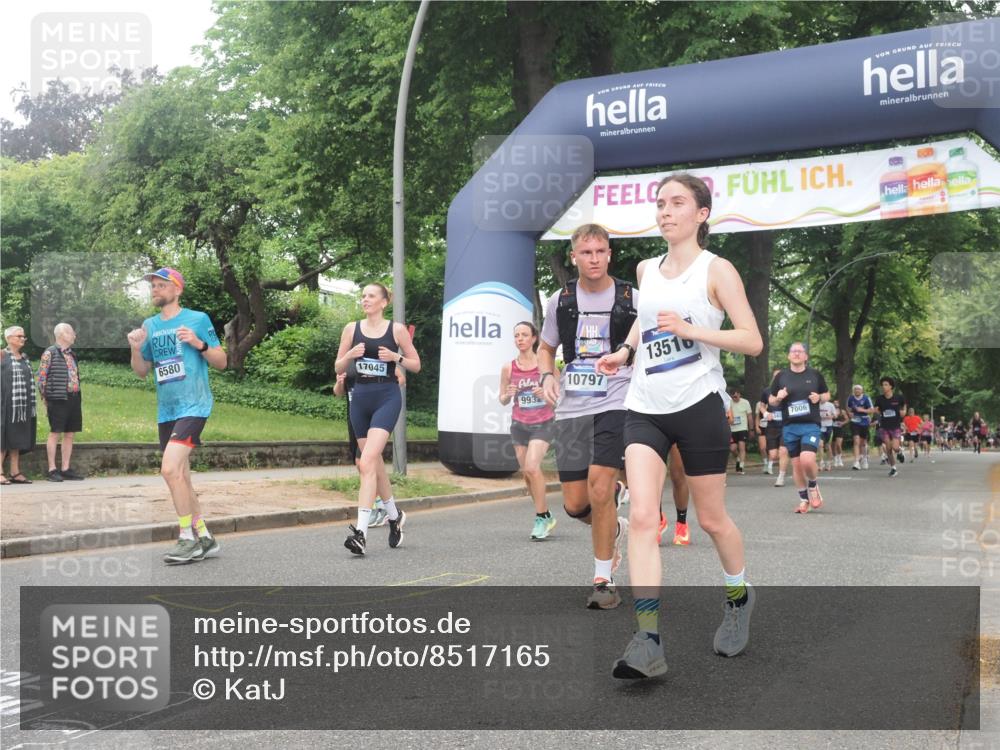 29.06.2025 - hella hamburg halbmarathon KatJ http://msf.ph/oto/8517165 29.06.2025 10:47:53 Zwischen KM18-KM19 3740, 5708, 6580, 7006, 8154, 8421, 8422, 8483 meine-sportfotos.de