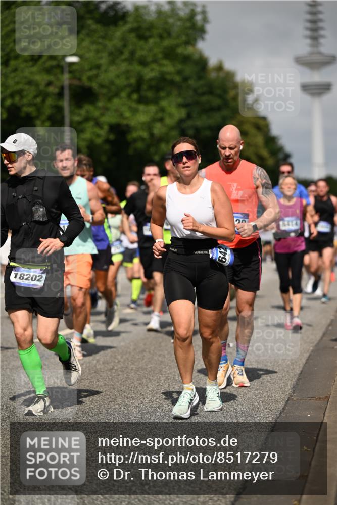 29.06.2025 - hella hamburg halbmarathon Dr. Thomas Lammeyer http://msf.ph/oto/8517279 29.06.2025 10:03:48 Kennedybrücke 1006, 1125, 1642, 1834, 1955, 2099, 2348, 2364, 2391, 2432, 2676, 2910, 3279, 3668, 3836, 4231, 5015, 5134, 5420, 6202, 6414, 6415, 6581, 6587, 7547, 7786, 8223, 8285, 8330, 8394, 8402, 8520, 8573, 9488, 9907, 9984, 10031, 10093, 10788, 11158 meine-sportfotos.de