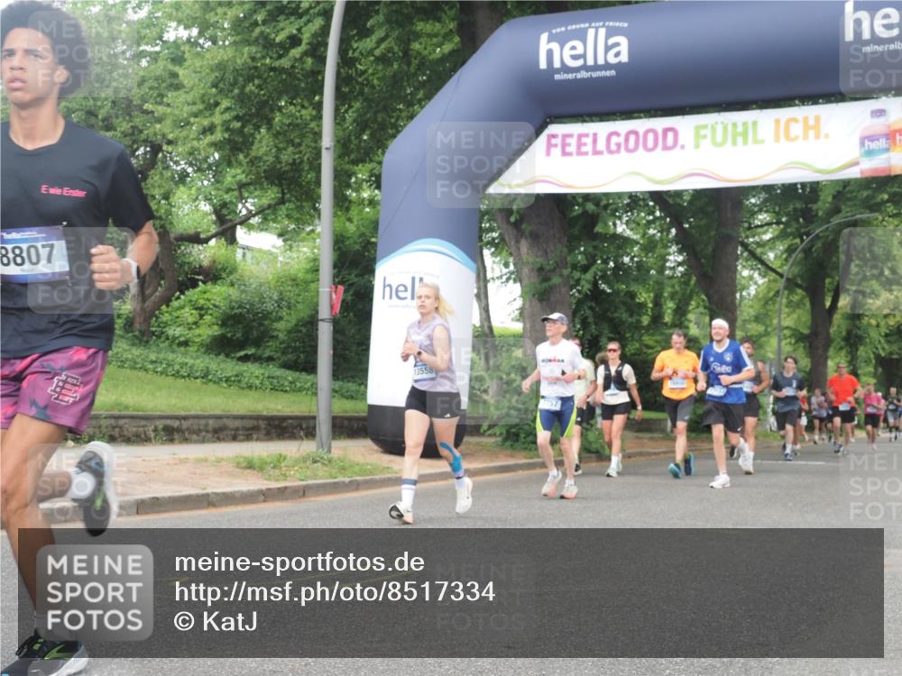 29.06.2025 - hella hamburg halbmarathon KatJ http://msf.ph/oto/8517334 29.06.2025 10:47:58 Zwischen KM18-KM19 3400, 3740, 5602, 5603, 5708, 6580, 7006, 7757, 8154 meine-sportfotos.de