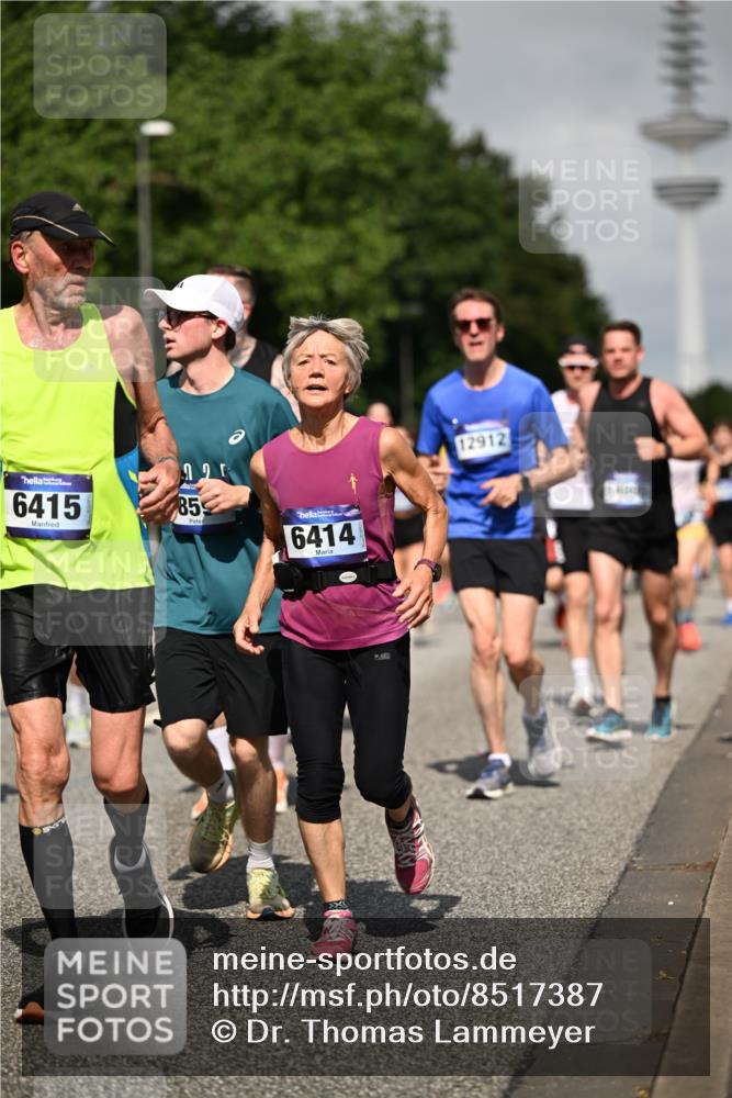 29.06.2025 - hella hamburg halbmarathon Dr. Thomas Lammeyer http://msf.ph/oto/8517387 29.06.2025 10:03:51 Kennedybrücke 1006, 1125, 1180, 1334, 1642, 1834, 1955, 2099, 2348, 2676, 2677, 2910, 3177, 3279, 3668, 3836, 4231, 5015, 5134, 5341, 5420, 6084, 6202, 6414, 6415, 6581, 6587, 7547, 7786, 8223, 8285, 8330, 8394, 8402, 8520, 8573, 9984, 10031, 10093, 10788, 11158, 11366 meine-sportfotos.de