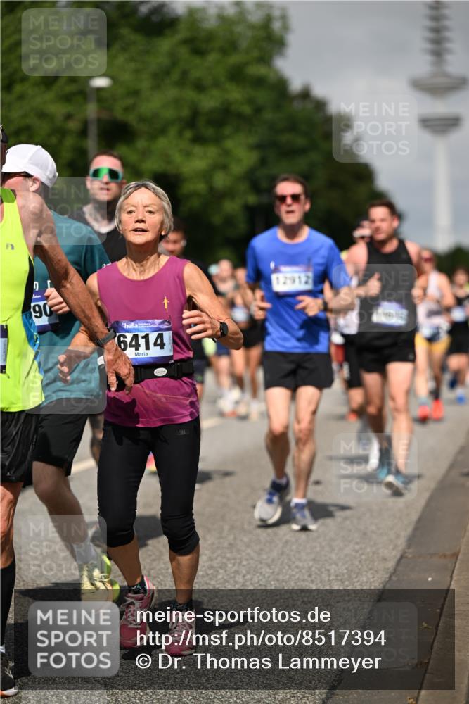 29.06.2025 - hella hamburg halbmarathon Dr. Thomas Lammeyer http://msf.ph/oto/8517394 29.06.2025 10:03:52 Kennedybrücke 1006, 1125, 1180, 1334, 1642, 1834, 1955, 2099, 2348, 2676, 2677, 2910, 3177, 3279, 3668, 3836, 3861, 4231, 5015, 5134, 5341, 5420, 6082, 6084, 6202, 6414, 6415, 6581, 6587, 7547, 7786, 8223, 8285, 8330, 8394, 8402, 8520, 8573, 9984, 10031, 10093, 10788, 11158, 11366 meine-sportfotos.de