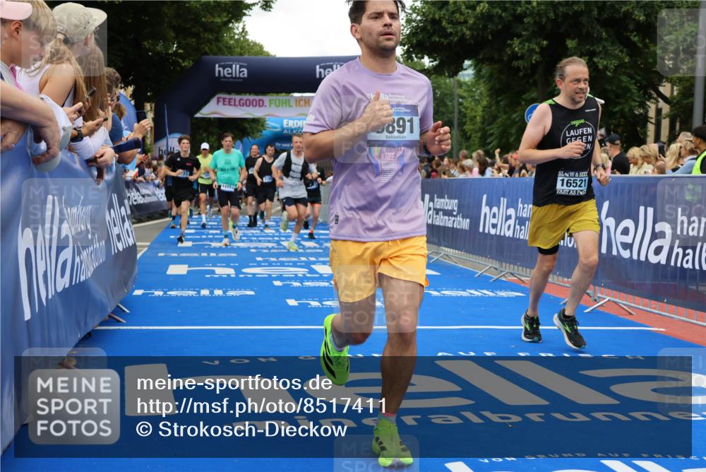29.06.2025 - hella hamburg halbmarathon Strokosch-Dieckow http://msf.ph/oto/8517411 29.06.2025 10:55:15 Ziel 1549, 1628, 2119, 2448, 3041, 4189, 4903, 5287, 5643, 6355, 6723, 6891, 8487, 8973, 9361, 10188, 10191, 10192, 10263, 10582, 11184, 11747, 12248, 12526, 13236, 13470, 14834, 15854, 16108, 16521, 16985, 18031, 18290, 18380, 18531, 18966 meine-sportfotos.de