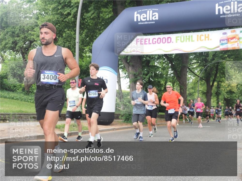 29.06.2025 - hella hamburg halbmarathon KatJ http://msf.ph/oto/8517466 29.06.2025 10:48:03 Zwischen KM18-KM19 3400, 6708, 7049 meine-sportfotos.de