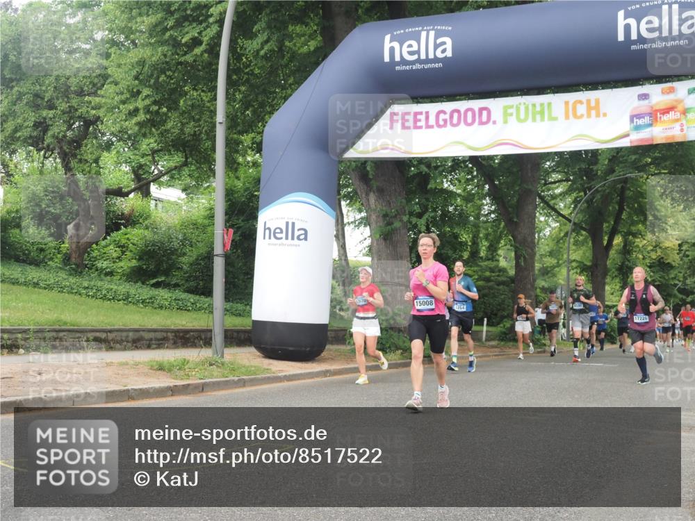29.06.2025 - hella hamburg halbmarathon KatJ http://msf.ph/oto/8517522 29.06.2025 10:48:06 Zwischen KM18-KM19 1264, 3400, 6708, 7049 meine-sportfotos.de