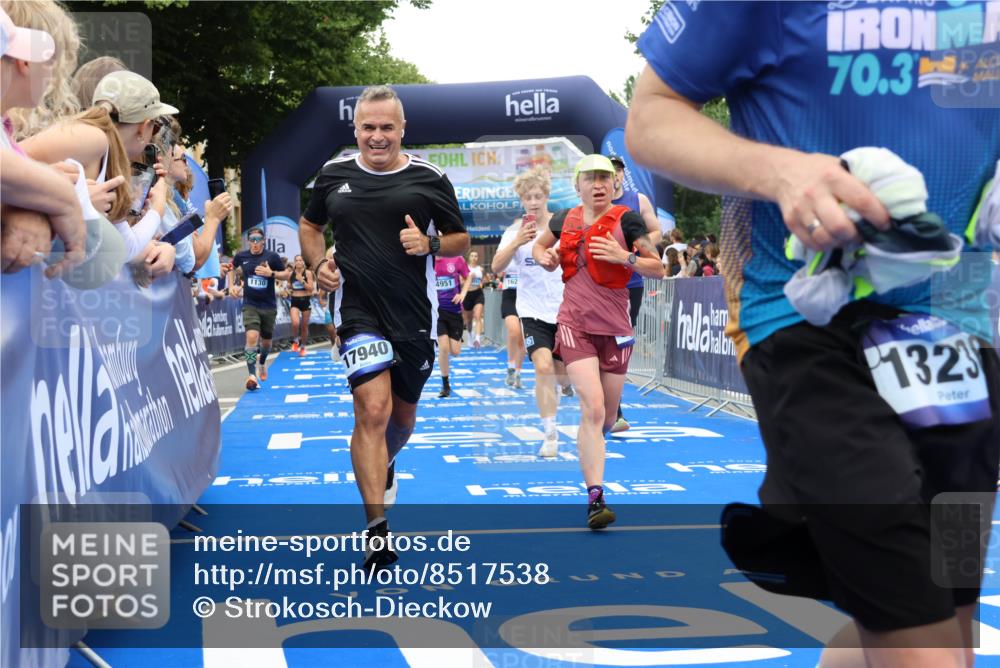 29.06.2025 - hella hamburg halbmarathon Strokosch-Dieckow http://msf.ph/oto/8517538 29.06.2025 10:55:23 Ziel 1130, 2252, 2771, 4189, 4951, 5287, 5319, 5643, 6591, 6723, 6938, 8487, 10263, 11184, 12526, 12584, 13234, 13236, 13470, 14036, 16213, 16334, 16609, 16985, 17603, 17940, 18290, 18380, 18531 meine-sportfotos.de