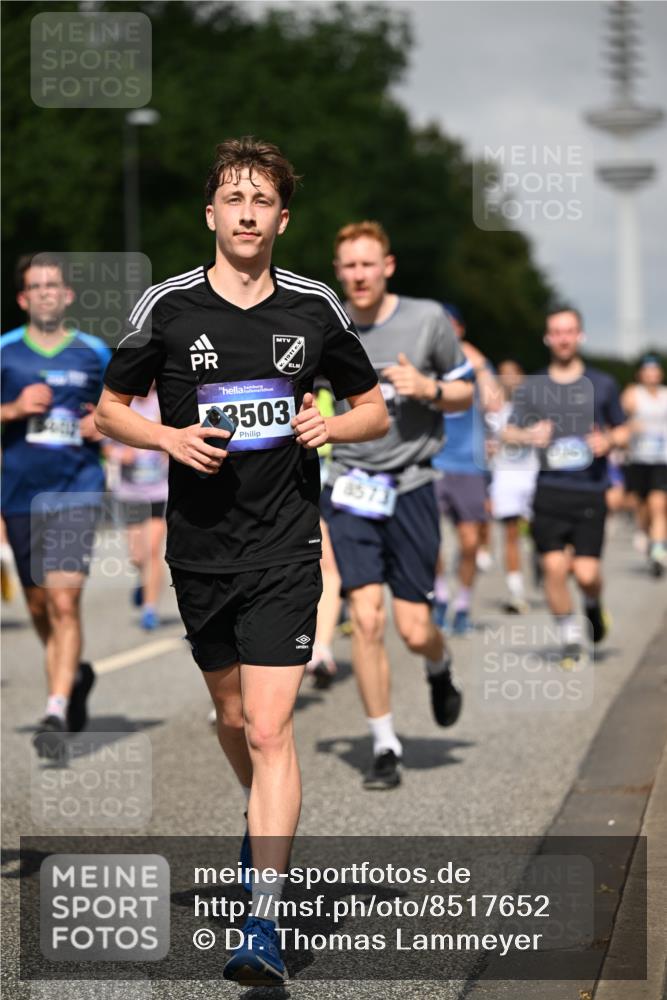 29.06.2025 - hella hamburg halbmarathon Dr. Thomas Lammeyer http://msf.ph/oto/8517652 29.06.2025 10:03:59 Kennedybrücke 1006, 1125, 1180, 1239, 1334, 1642, 1834, 2099, 2348, 2676, 2677, 2910, 3112, 3177, 3861, 3898, 4231, 4796, 5015, 5134, 5341, 5420, 5728, 6082, 6084, 6202, 6260, 6414, 6415, 6462, 6581, 6587, 7786, 7824, 8223, 8285, 8394, 8402, 8520, 8573, 8730, 9611, 10031, 10044, 10093, 10337, 10582, 10788, 11158, 11159, 11366 meine-sportfotos.de
