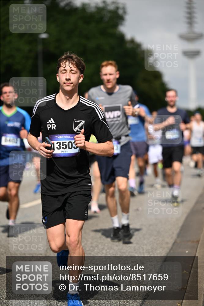 29.06.2025 - hella hamburg halbmarathon Dr. Thomas Lammeyer http://msf.ph/oto/8517659 29.06.2025 10:03:59 Kennedybrücke 1006, 1125, 1180, 1239, 1334, 1642, 1834, 2099, 2348, 2676, 2677, 2910, 3112, 3177, 3861, 3898, 4231, 4796, 5015, 5134, 5341, 5420, 5728, 6082, 6084, 6202, 6260, 6414, 6415, 6462, 6581, 6587, 7786, 7824, 8223, 8285, 8394, 8402, 8520, 8573, 8730, 9611, 10031, 10044, 10093, 10337, 10582, 10788, 11158, 11159, 11366 meine-sportfotos.de