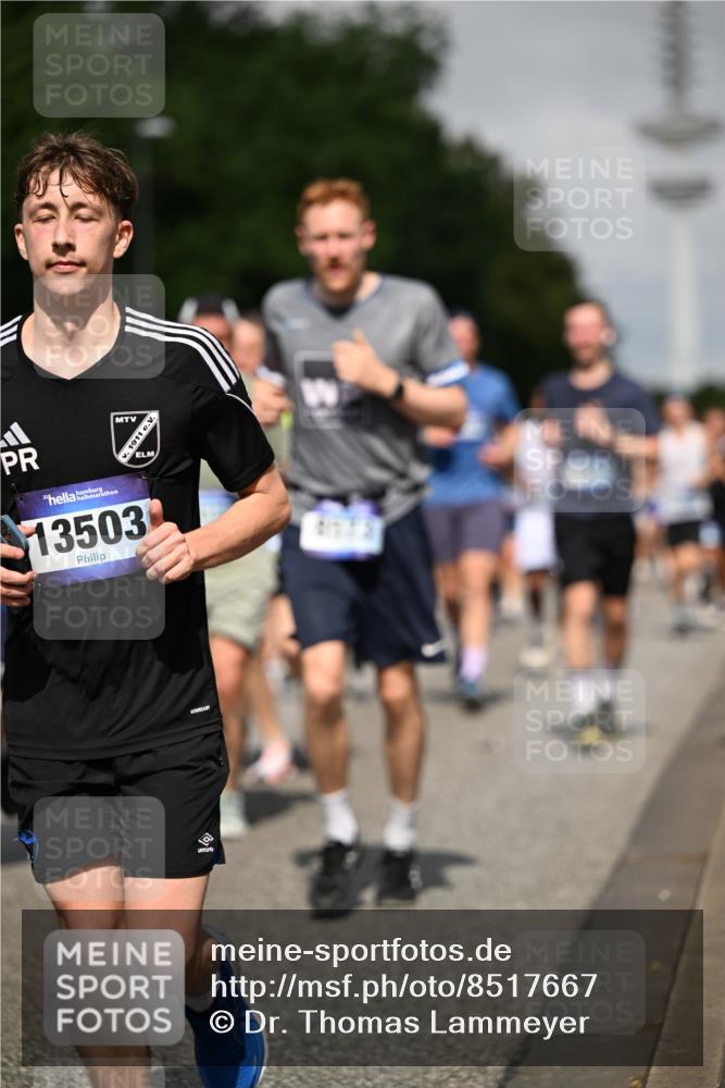 29.06.2025 - hella hamburg halbmarathon Dr. Thomas Lammeyer http://msf.ph/oto/8517667 29.06.2025 10:03:59 Kennedybrücke 1006, 1125, 1180, 1239, 1334, 1642, 1834, 2099, 2348, 2676, 2677, 2910, 3112, 3177, 3861, 3898, 4231, 4796, 5015, 5134, 5341, 5420, 5728, 6082, 6084, 6202, 6260, 6414, 6415, 6462, 6581, 6587, 7786, 7824, 8223, 8285, 8394, 8402, 8520, 8573, 8730, 9611, 10031, 10044, 10093, 10337, 10582, 10788, 11158, 11159, 11366 meine-sportfotos.de