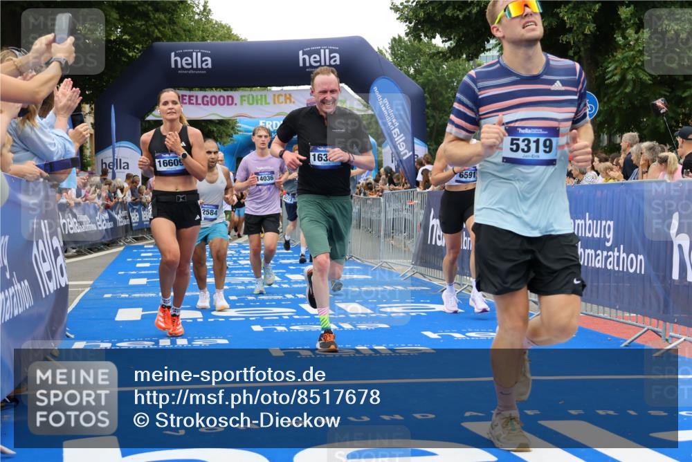 29.06.2025 - hella hamburg halbmarathon Strokosch-Dieckow http://msf.ph/oto/8517678 29.06.2025 10:55:28 Ziel 1130, 2252, 2771, 3037, 4189, 4951, 5287, 5319, 6591, 6938, 8487, 8573, 11554, 11568, 12196, 12544, 12584, 13234, 13236, 13267, 14036, 14592, 16110, 16213, 16334, 16609, 16985, 17603, 17615, 17940 meine-sportfotos.de