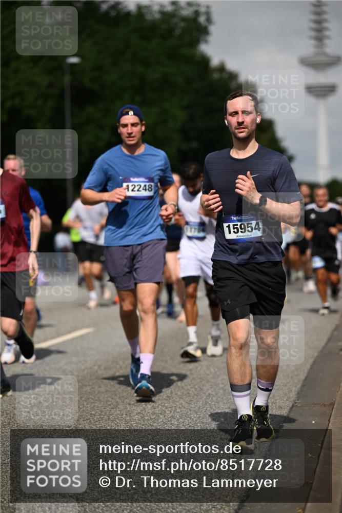 29.06.2025 - hella hamburg halbmarathon Dr. Thomas Lammeyer http://msf.ph/oto/8517728 29.06.2025 10:04:02 Kennedybrücke 1006, 1125, 1180, 1239, 1334, 2099, 2346, 2348, 2676, 2677, 3112, 3177, 3861, 3898, 4231, 4796, 5341, 5728, 6082, 6084, 6201, 6202, 6260, 6414, 6415, 6462, 6581, 6602, 7786, 7824, 8223, 8394, 8402, 8520, 8531, 8573, 8730, 9611, 10031, 10044, 10093, 10337, 10582, 10788, 11158, 11159, 11366 meine-sportfotos.de