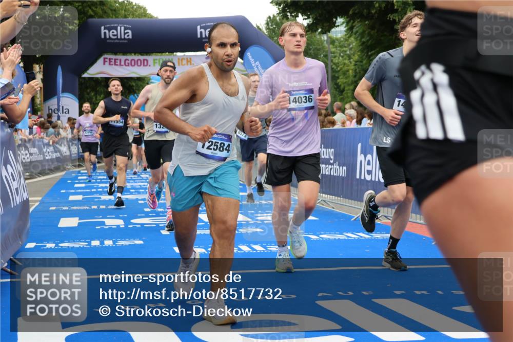 29.06.2025 - hella hamburg halbmarathon Strokosch-Dieckow http://msf.ph/oto/8517732 29.06.2025 10:55:30 Ziel 1130, 2252, 2771, 2982, 3037, 4951, 5319, 6591, 6938, 8573, 11554, 11568, 12196, 12515, 12544, 12584, 13234, 13267, 14036, 14592, 16110, 16213, 16334, 16609, 17603, 17615, 17940 meine-sportfotos.de