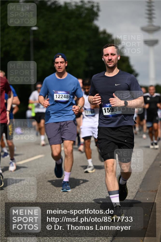 29.06.2025 - hella hamburg halbmarathon Dr. Thomas Lammeyer http://msf.ph/oto/8517733 29.06.2025 10:04:02 Kennedybrücke 1006, 1125, 1180, 1239, 1334, 2099, 2346, 2348, 2676, 2677, 3112, 3177, 3861, 3898, 4231, 4796, 5341, 5728, 6082, 6084, 6201, 6202, 6260, 6414, 6415, 6462, 6581, 6602, 7786, 7824, 8223, 8394, 8402, 8520, 8531, 8573, 8730, 9611, 10031, 10044, 10093, 10337, 10582, 10788, 11158, 11159, 11366 meine-sportfotos.de