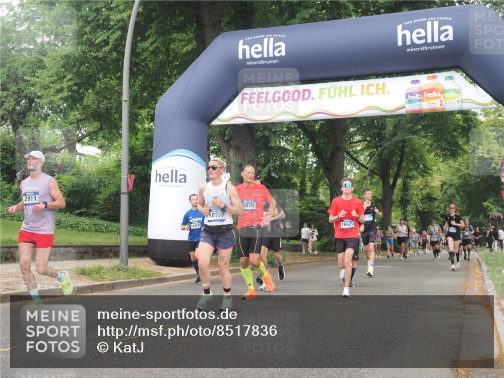 29.06.2025 - hella hamburg halbmarathon KatJ http://msf.ph/oto/8517836 29.06.2025 10:48:17 Zwischen KM18-KM19 2911, 5613, 5870, 7306, 8177, 8590 meine-sportfotos.de