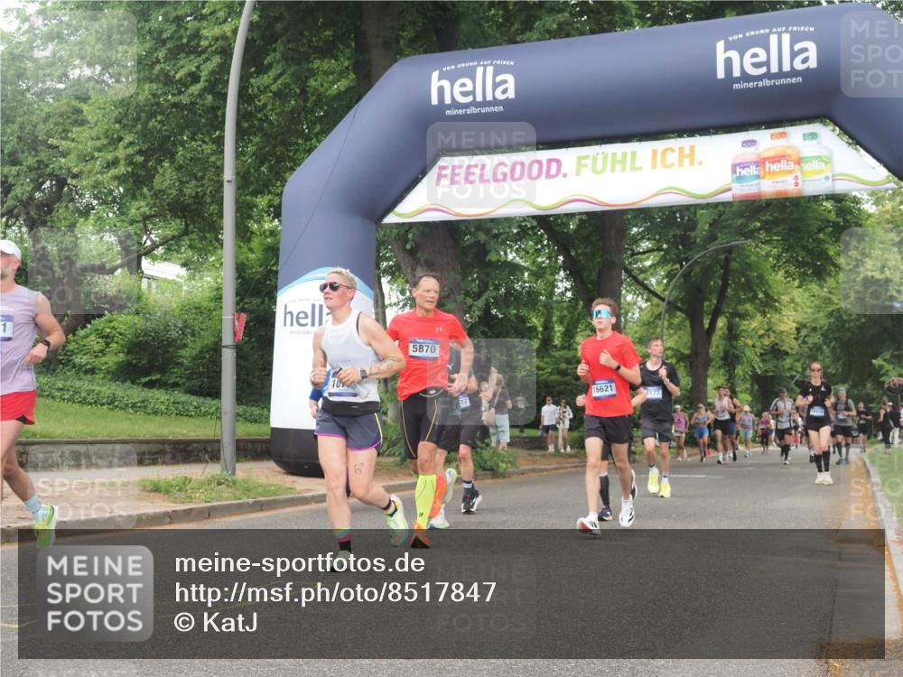 29.06.2025 - hella hamburg halbmarathon KatJ http://msf.ph/oto/8517847 29.06.2025 10:48:17 Zwischen KM18-KM19 2911, 5613, 5870, 7306, 8177, 8590 meine-sportfotos.de