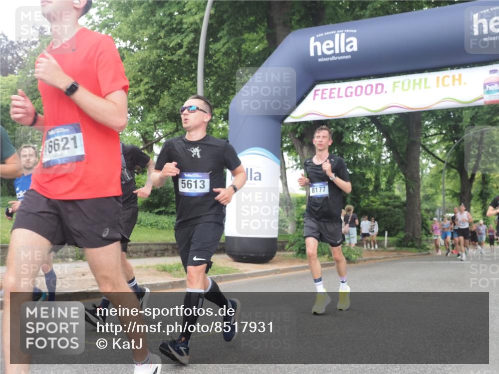 29.06.2025 - hella hamburg halbmarathon KatJ http://msf.ph/oto/8517931 29.06.2025 10:48:19 Zwischen KM18-KM19 2911, 5613, 5870, 7306, 8177 meine-sportfotos.de