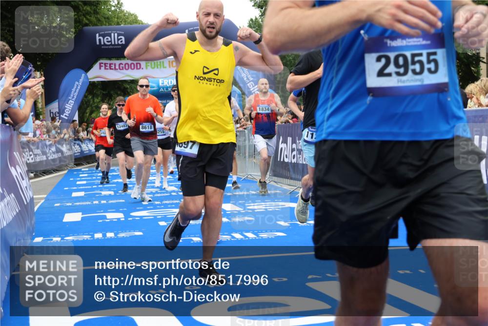 29.06.2025 - hella hamburg halbmarathon Strokosch-Dieckow http://msf.ph/oto/8517996 29.06.2025 10:55:39 Ziel 1120, 1143, 1834, 2955, 2982, 3037, 4897, 5021, 6569, 6924, 7221, 8255, 8573, 8618, 10212, 11039, 11554, 11568, 12196, 12483, 12515, 12544, 12858, 14365, 14909, 15896, 16110, 17615, 18064, 18190 meine-sportfotos.de