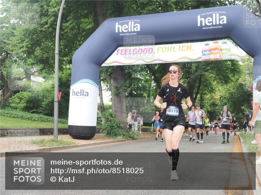 29.06.2025 - hella hamburg halbmarathon KatJ http://msf.ph/oto/8518025 29.06.2025 10:48:22 Zwischen KM18-KM19 1128, 2911, 5613, 5870, 7306, 8177 meine-sportfotos.de