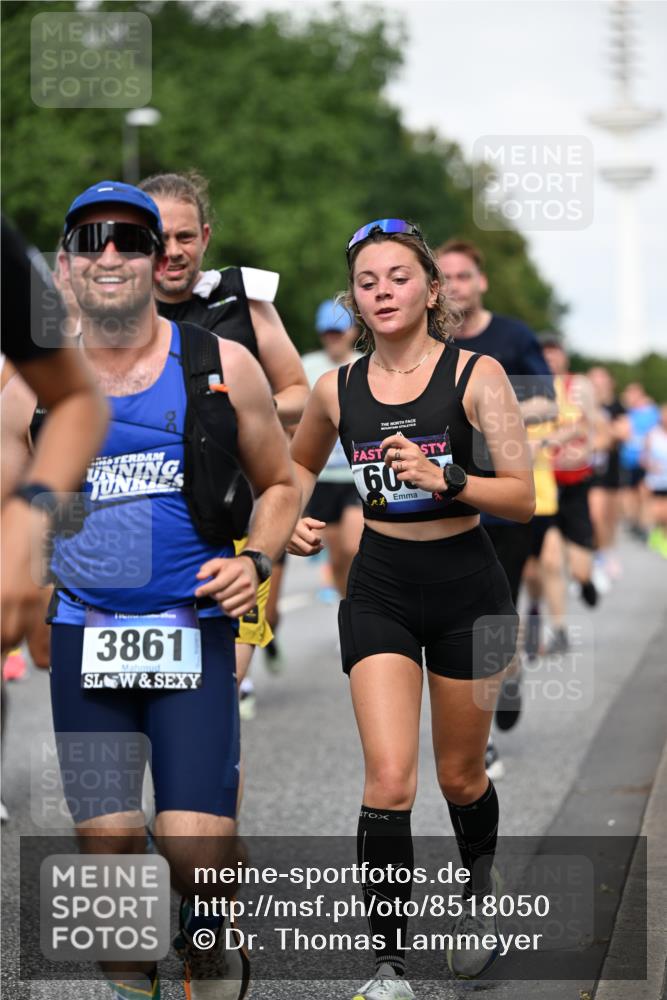 29.06.2025 - hella hamburg halbmarathon Dr. Thomas Lammeyer http://msf.ph/oto/8518050 29.06.2025 10:04:11 Kennedybrücke 1006, 1180, 1239, 1264, 1334, 2027, 2099, 2159, 2346, 2348, 2447, 2582, 2584, 2652, 2677, 2730, 3042, 3112, 3177, 3794, 3861, 3898, 4013, 4419, 4594, 4796, 4940, 5341, 5643, 5728, 6082, 6084, 6104, 6201, 6202, 6260, 6443, 6462, 6602, 6636, 7159, 7717, 7824, 8394, 8402, 8520, 8531, 8669, 8730, 9485, 9611, 9622, 10031, 10044, 10268, 10337, 10534, 10582, 10587, 10665, 10742, 10759, 10766, 10788, 11083, 11158, 11159, 11366 meine-sportfotos.de